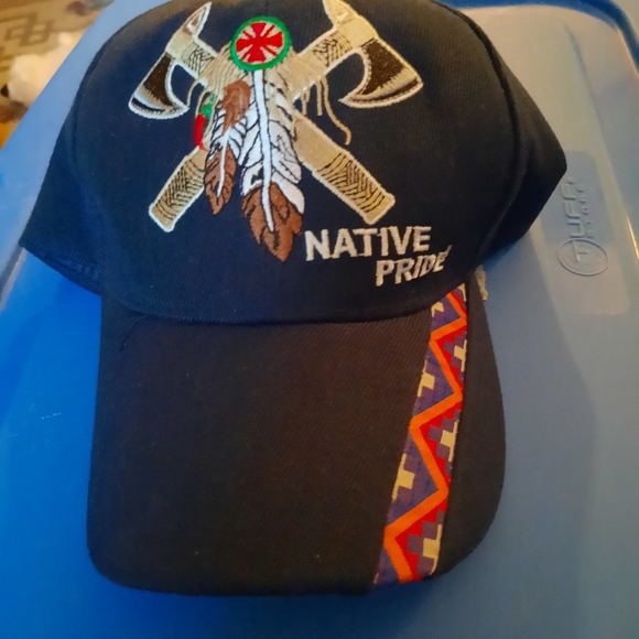 Native caps - Picture 8 of 8